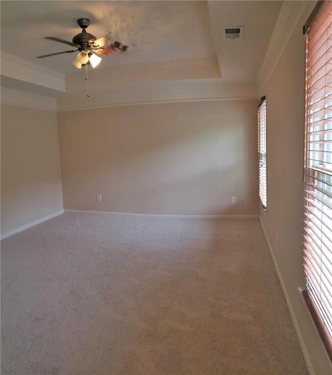 Building Photo - 211 Water Oak Pl