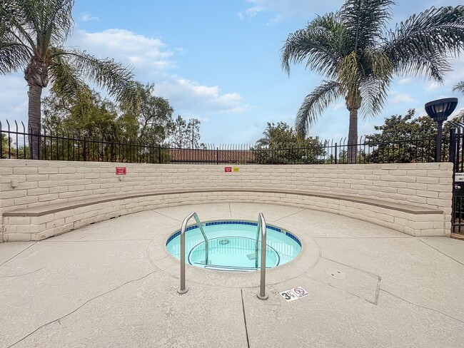 Building Photo - SD: Comfortable 3BD/2BA Home in Oceanside with Community Pool, 2-Car Garage & Walking Trails