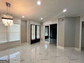 Building Photo - 960 Nours Cir SE