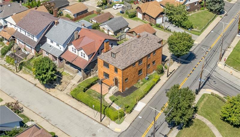 Building Photo - 433 Winterhill St