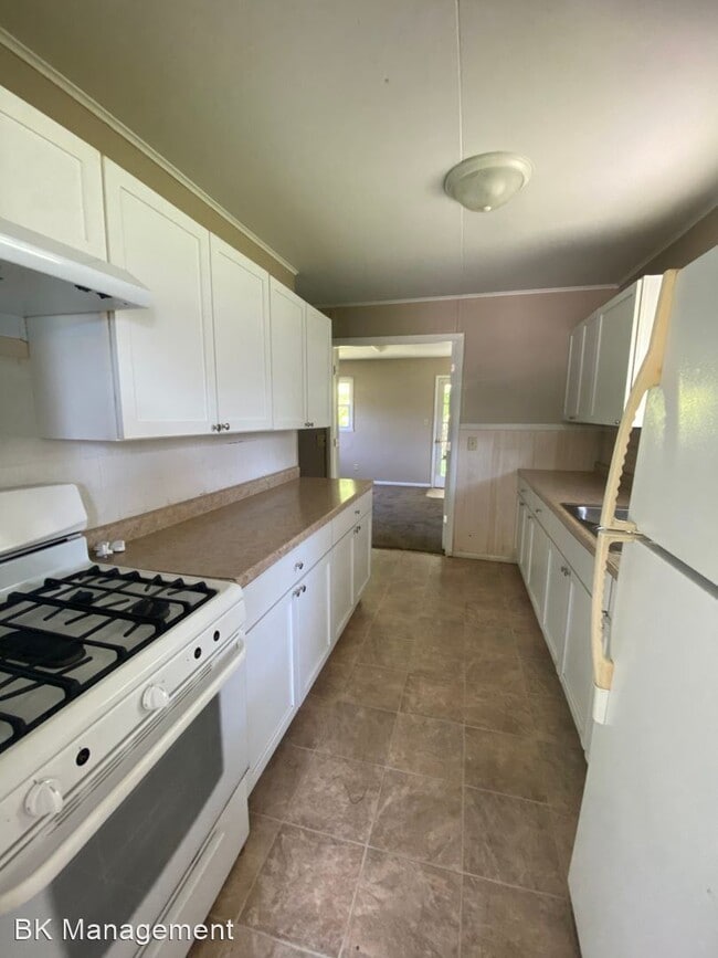 Building Photo - 2 br, 1 bath House - 2154 Ulen Lane