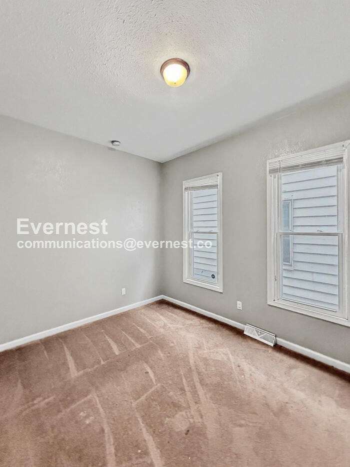 Building Photo - 1311 Mason St