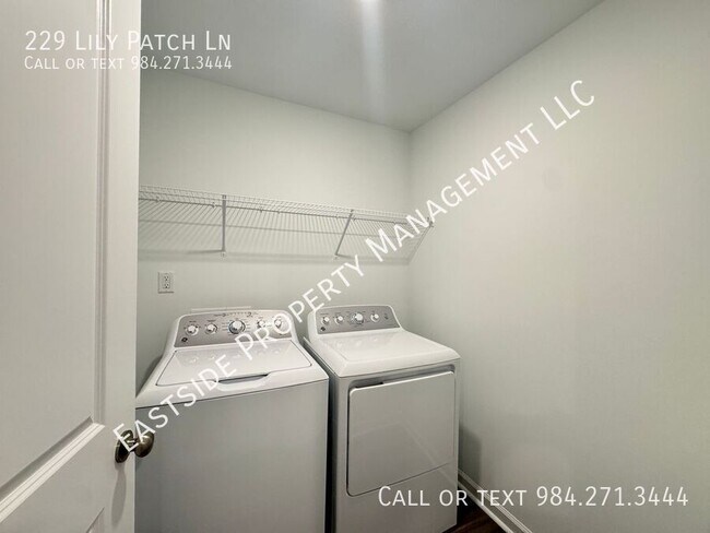 Building Photo - 229 Lily Patch Ln