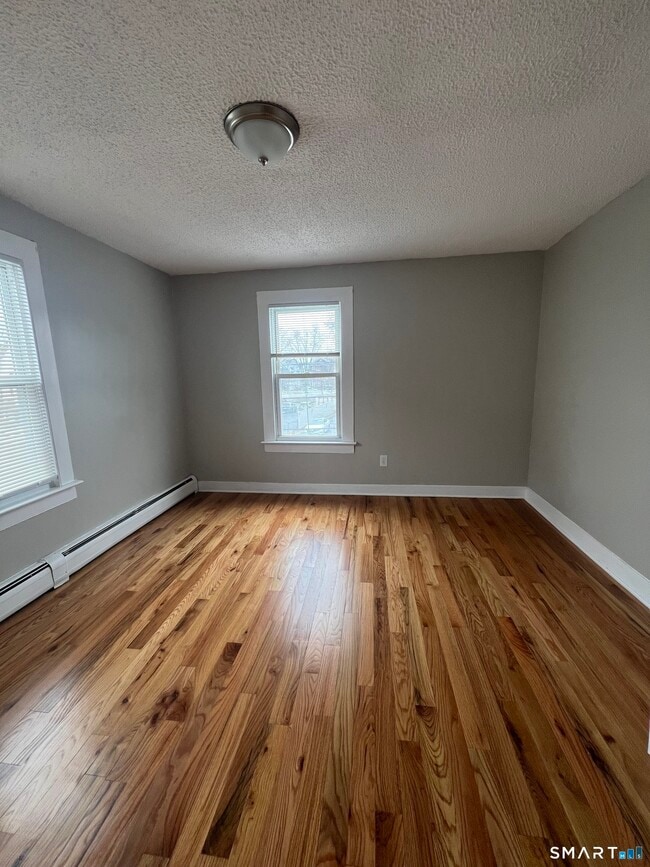 Building Photo - 50 Fairview St