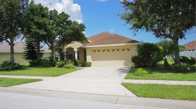 Building Photo - 140 Mandolin Dr