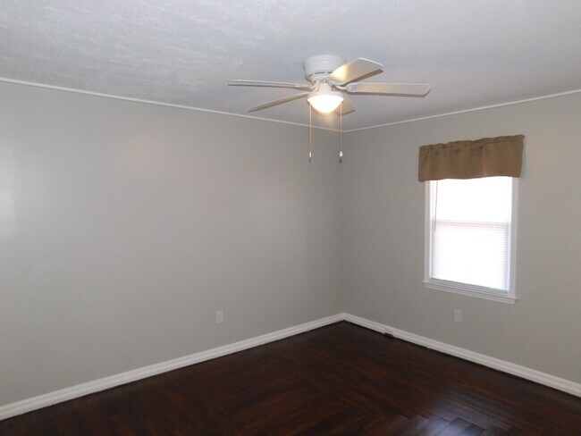 Building Photo - Charming Home in Havelock