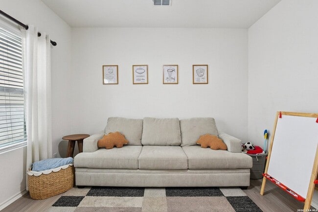 Building Photo - 13030 Vista Holw