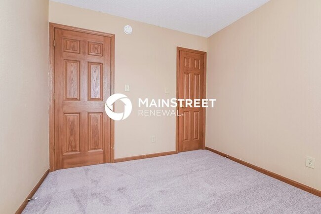 Building Photo - 3 Bedroom Pet-Friendly Home in Avon, IN with Main Street Renewal