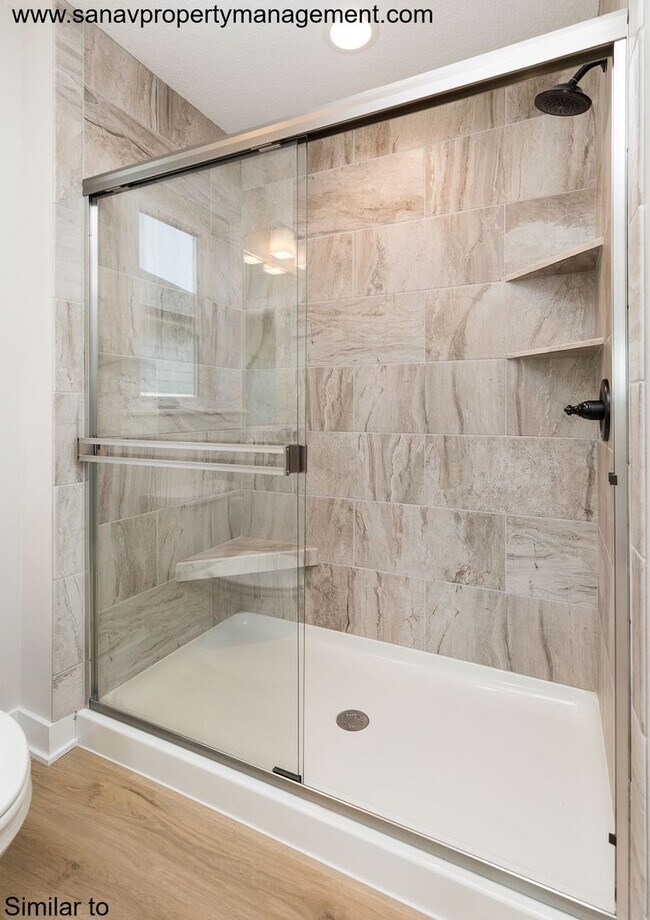 Building Photo - Luxury 2,200 Sq Ft Villa with Chef’s Kitch...