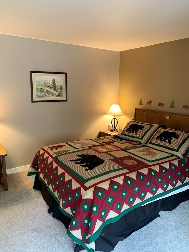 Building Photo - Summer Seasonal Rental- Sts. John 2543