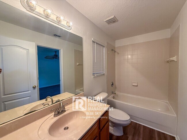 Building Photo - 9505 Wellstone Dr