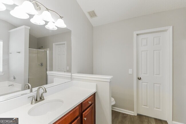 Building Photo - 40 Stone Ridge Way