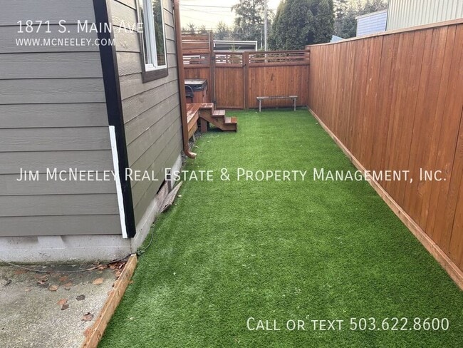 Building Photo - 1871 S Main Ave