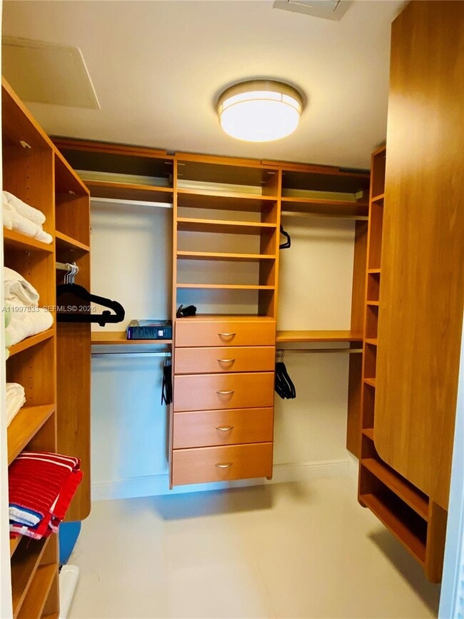 Building Photo - 325 S Biscayne Blvd