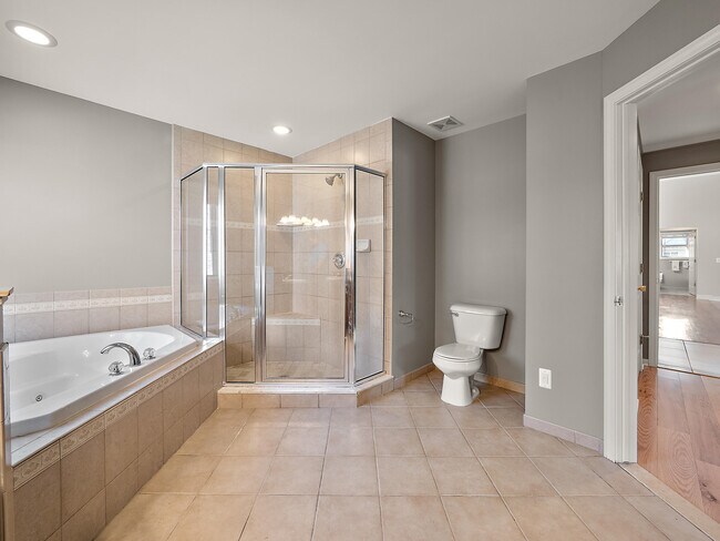 Building Photo - 50247 Cheltenham Dr