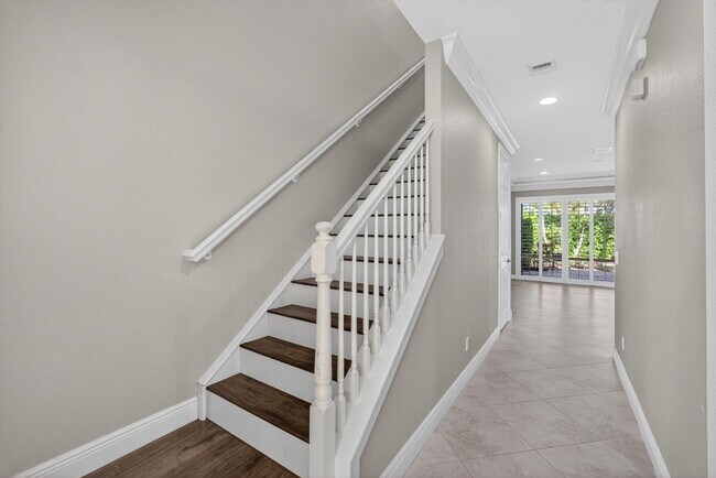 Building Photo - 4803 Cadiz Cir