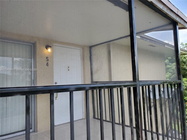Building Photo - 15659 SW 73rd Cir Terrace