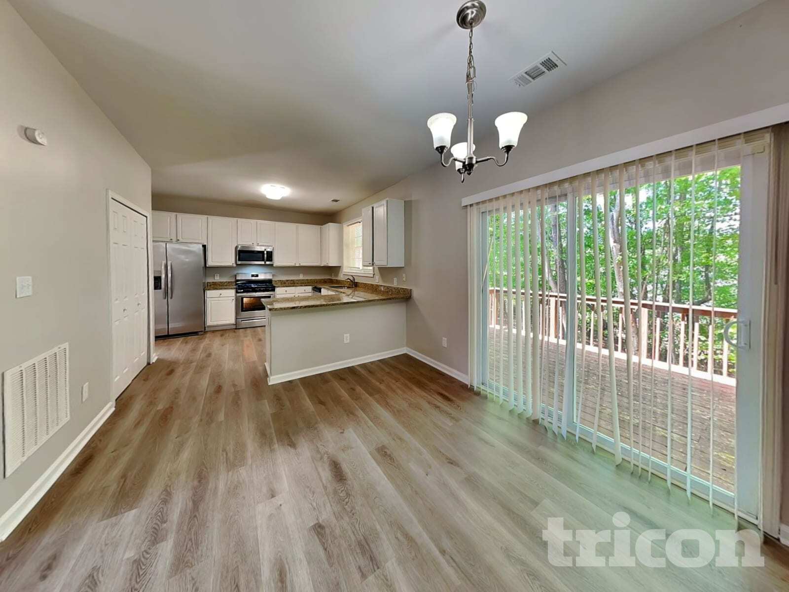 Building Photo - 1013 Chatsworth Ln