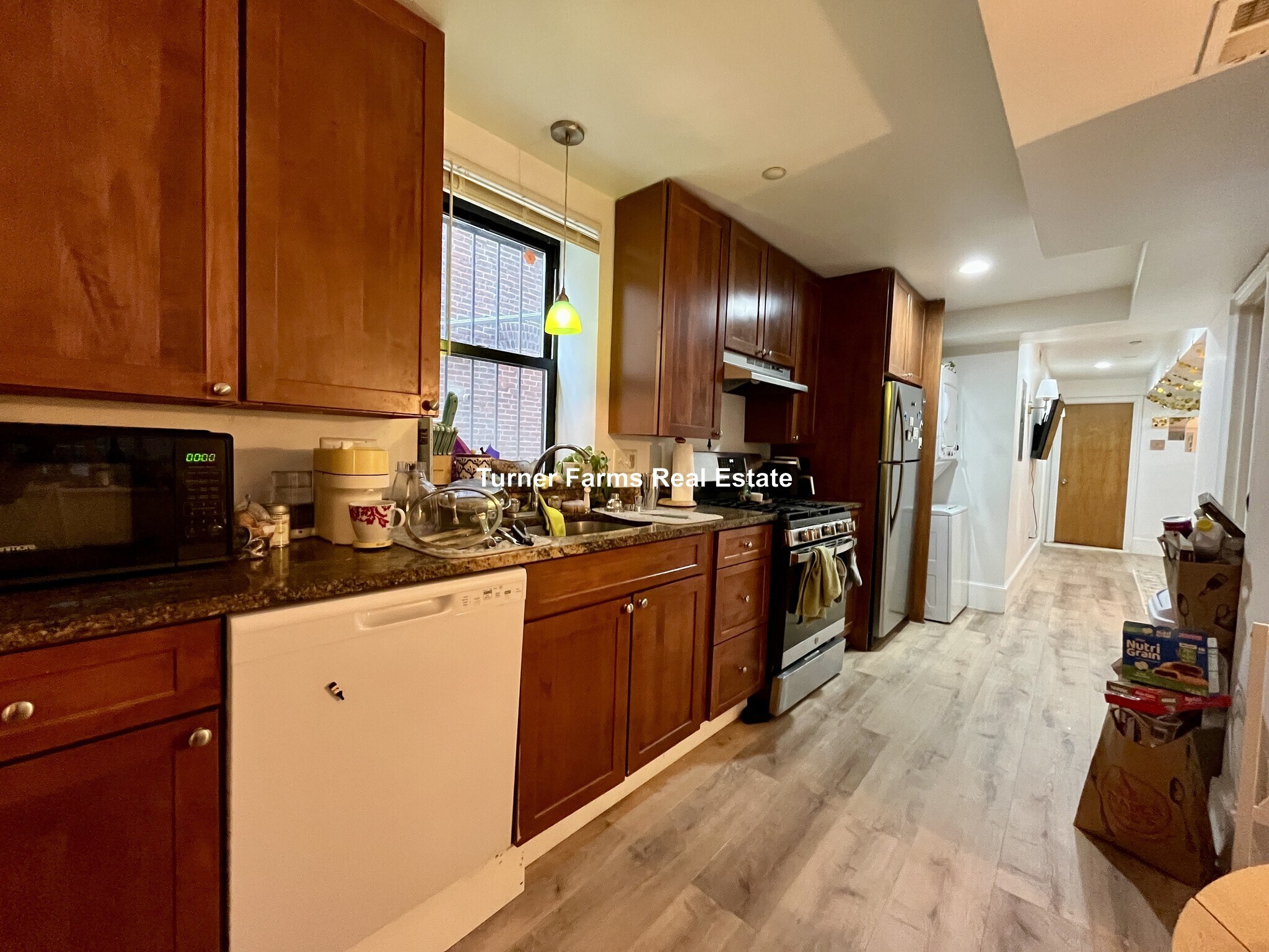 Building Photo - 64 Louis Prang St