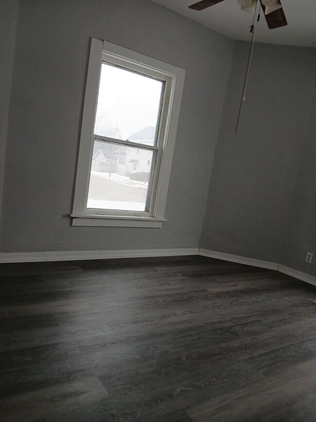 Building Photo - 2204 Fremont St