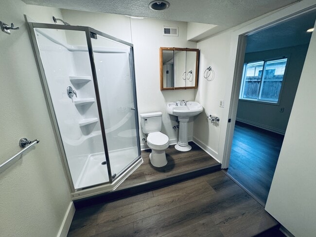 Building Photo - 407 Jersey St