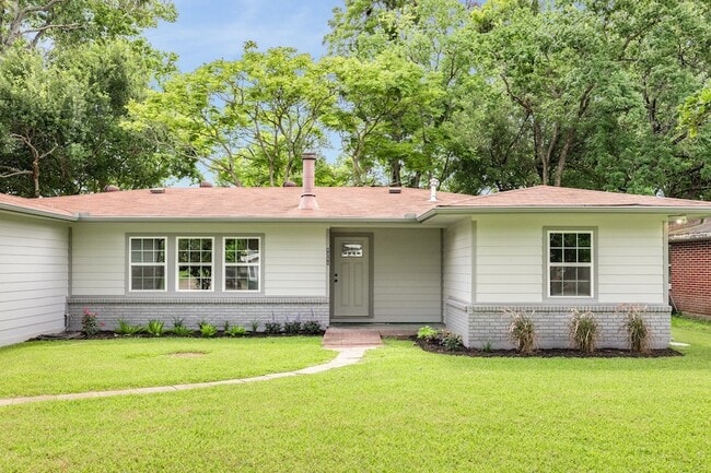 Building Photo - 1211 Kirsten St