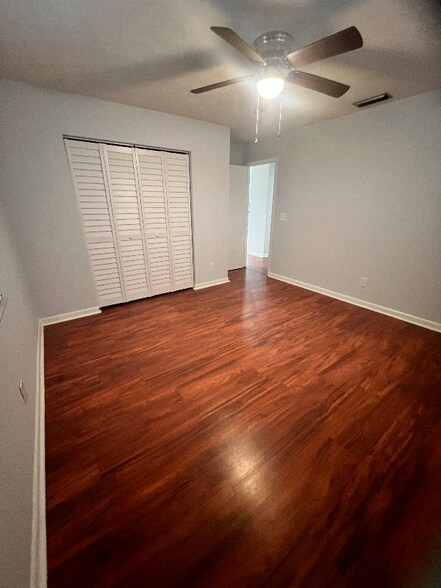 Building Photo - 6113 Michael Dr