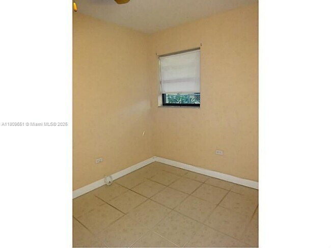 Building Photo - 2631 Alcazar Dr