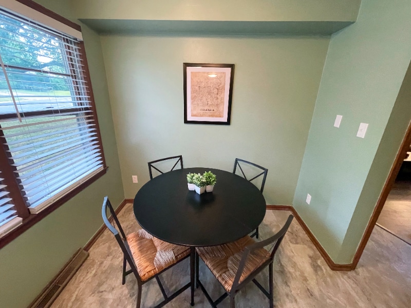 Building Photo - 2417 Quail Dr