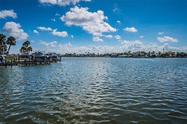 Building Photo - 300 64th Ave