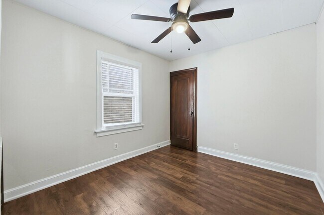 Building Photo - 714-716 Packard Ave