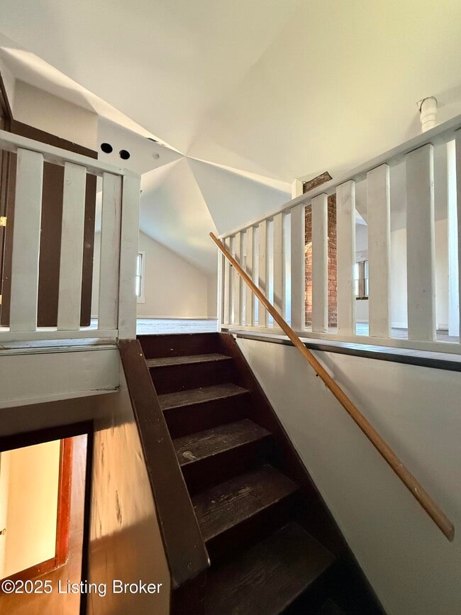 Building Photo - 1620 Sale Ave