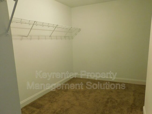 Building Photo - 22 Enchanted View Cir