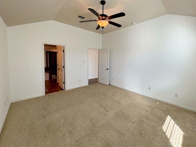 Building Photo - 1711 Hidden Springs Path