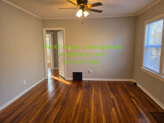 Building Photo - 5112 Olive St