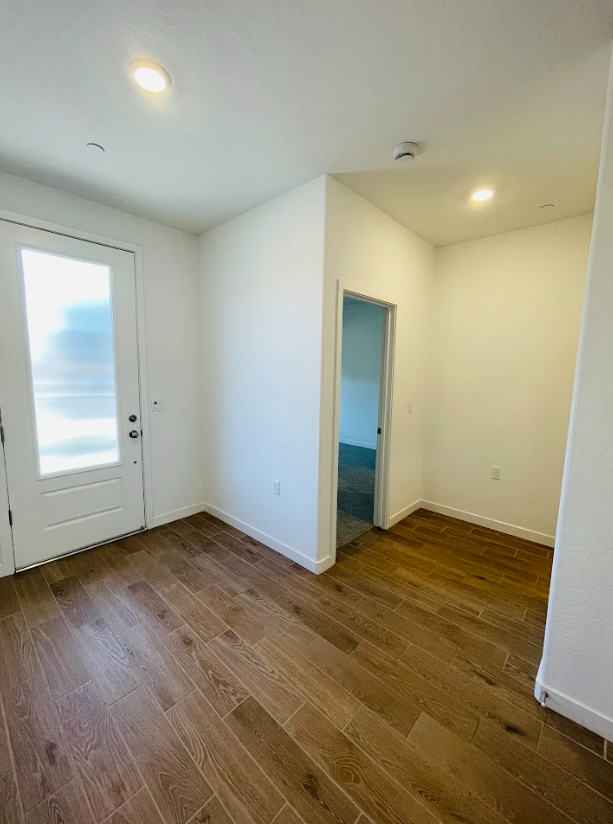 Building Photo - 2365 Pepperdine Dr