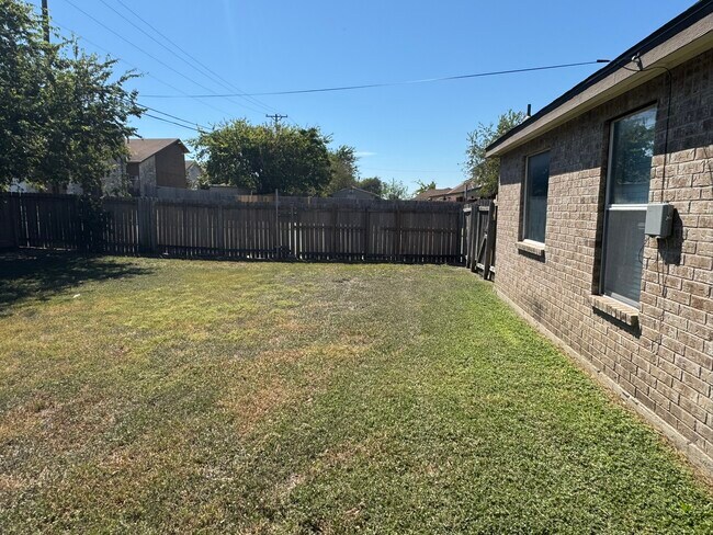 Building Photo - 1701 Prestige Loop