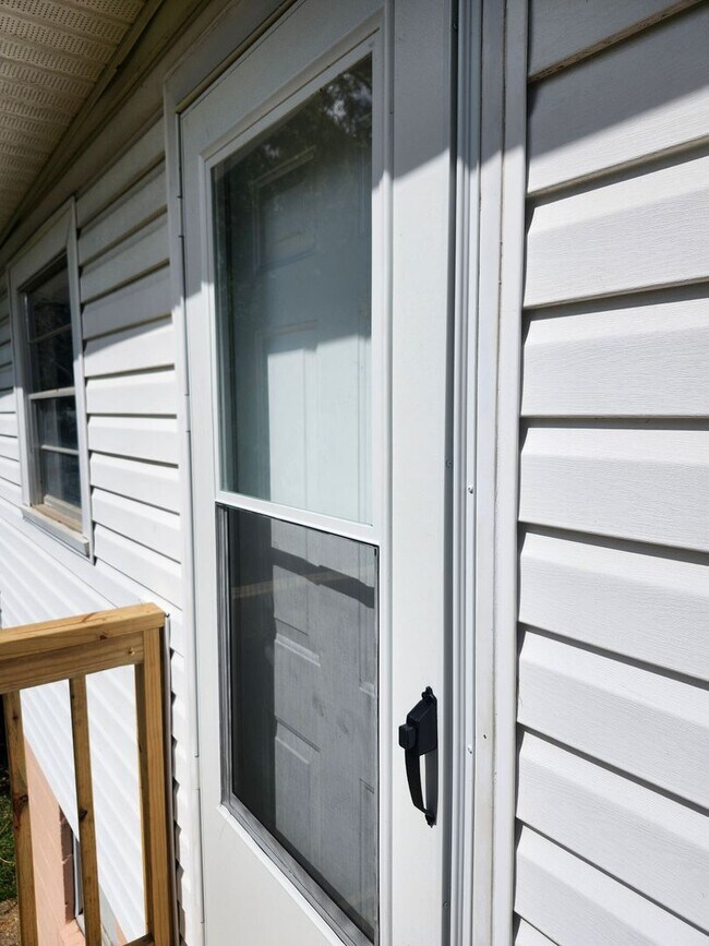 Primary Photo - 715 Liberty St