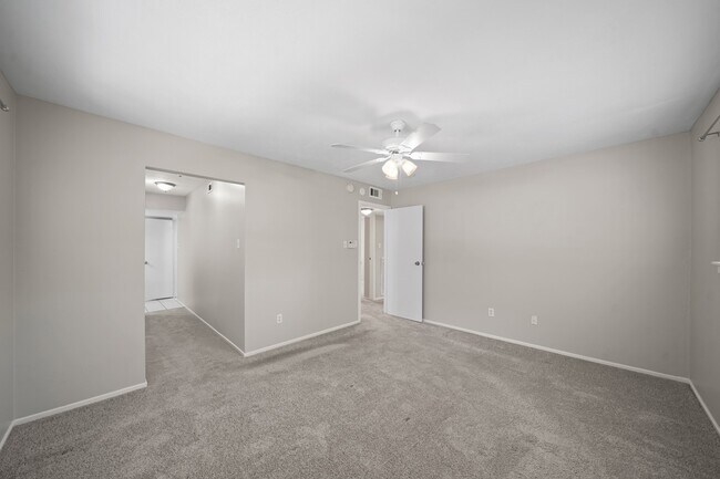 Building Photo - 1714 N Red Cedar Cir