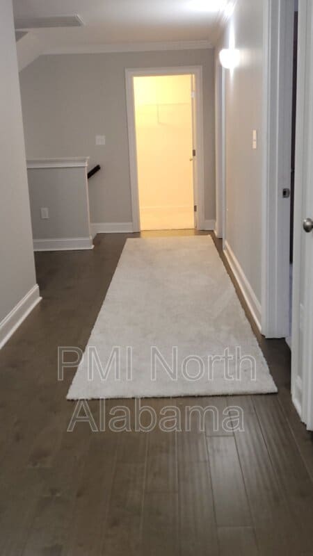 Building Photo - 130 Creekmound Dr