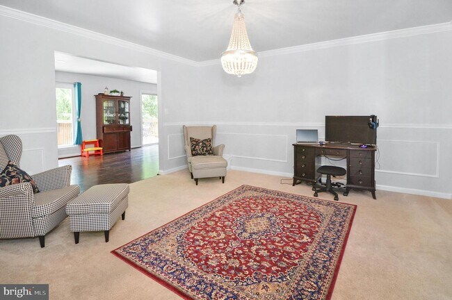 Building Photo - 6303 Gabriel St