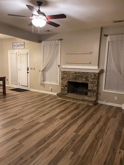 Building Photo - Welcome to this stunning 4-bedroom, 3-bath...