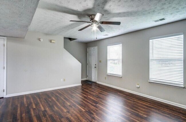 Building Photo - 322 Santa Anita Ct