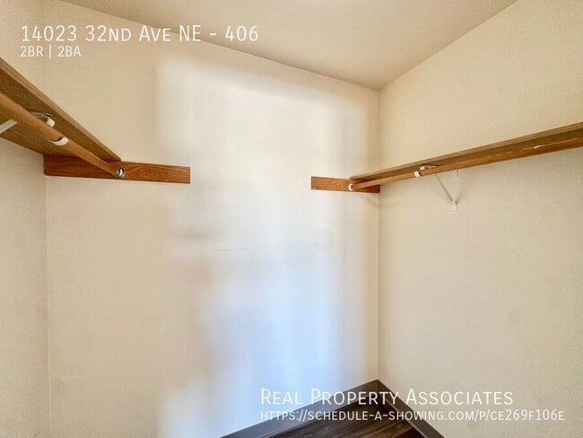 Building Photo - 14023 32nd Ave NE