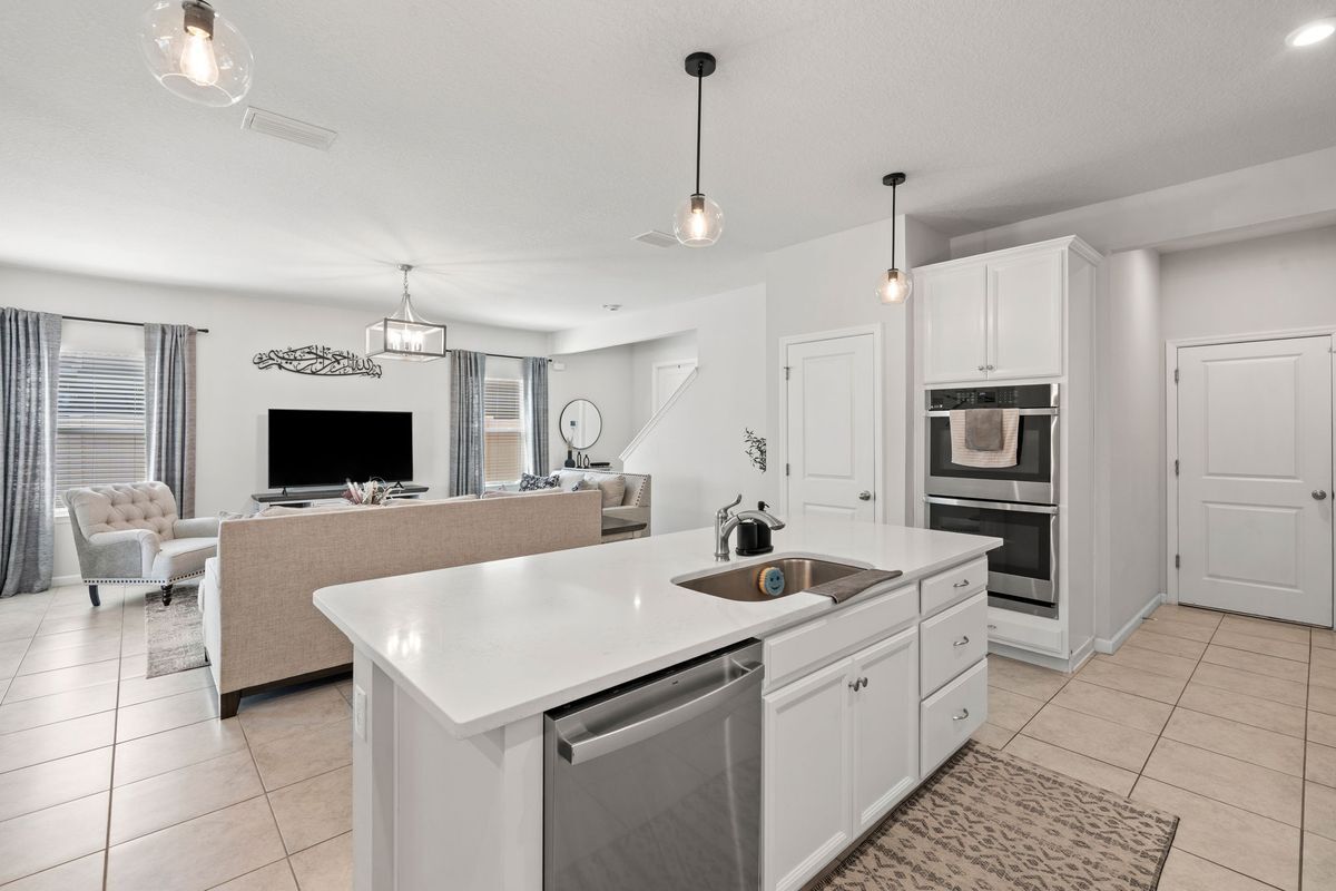 Building Photo - 17997 Dairy Farm Ct