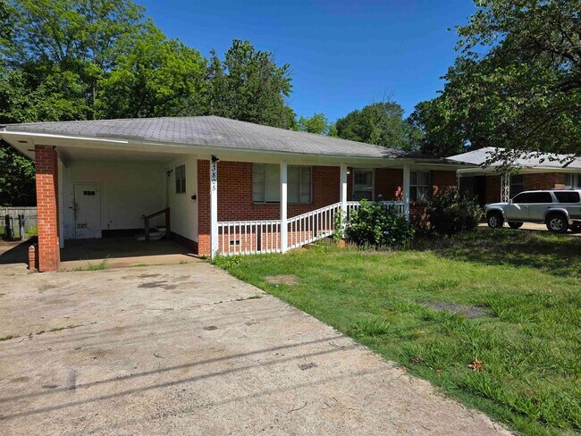 Building Photo - 3805 Mellene Dr