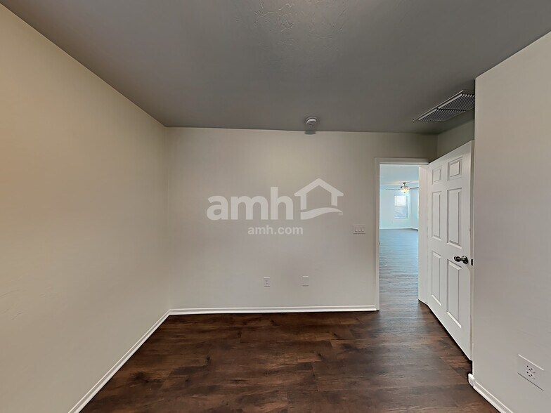 Building Photo - 18253 S Avenida Arroyo Seco