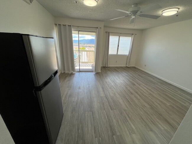 Building Photo - Mililani Mauka (Olaloa Retirment Community) - studio, 1 parking