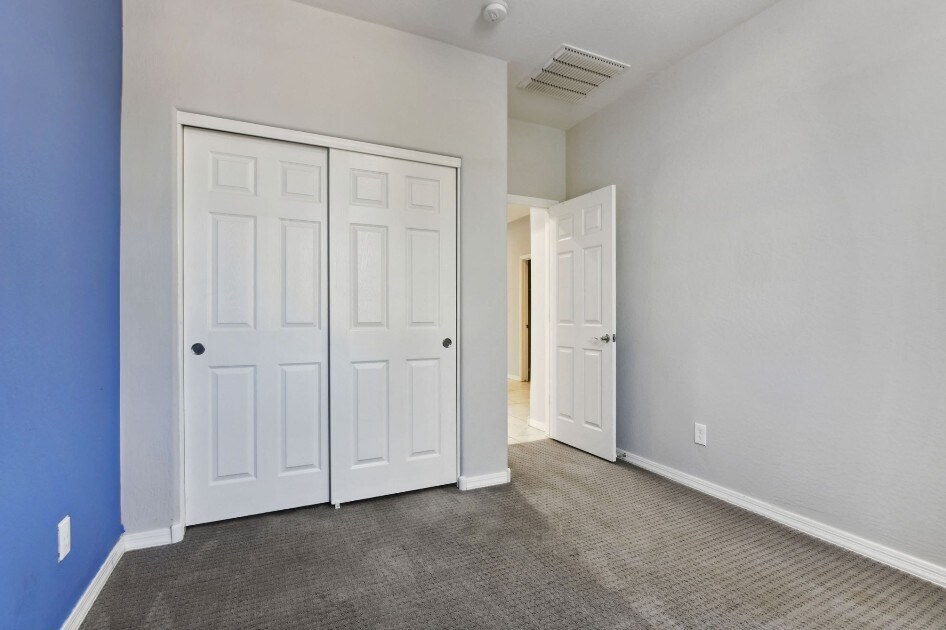 Building Photo - 7707 S 37th St