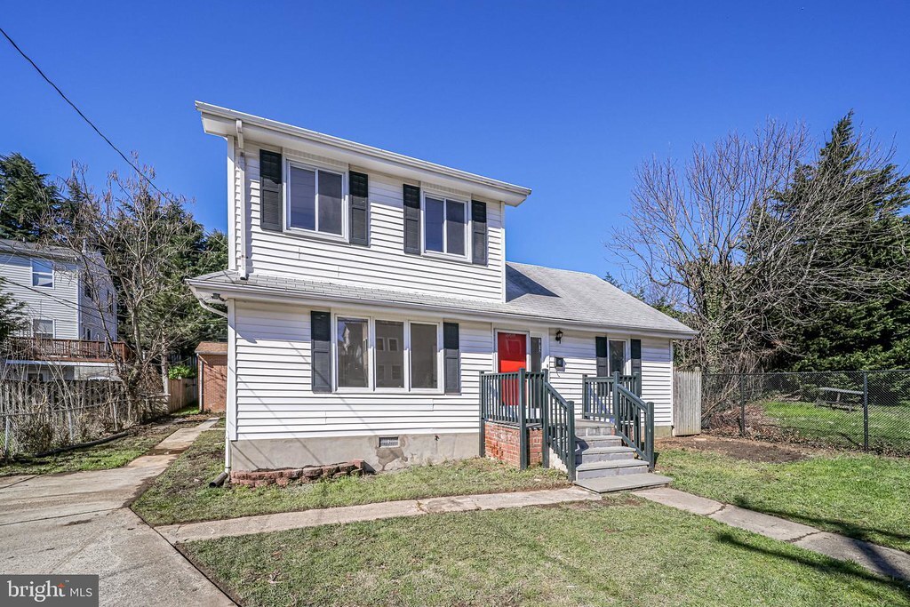 Building Photo - 1912 S Glebe Rd